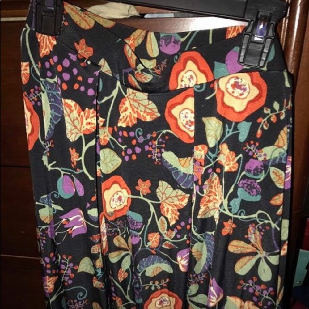 Lularoe Madison- Large NWOT